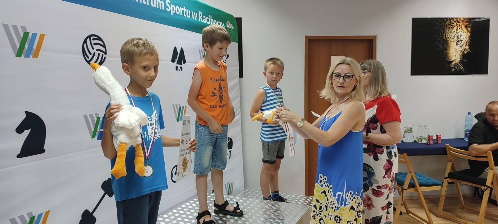 Zdjęcie w galerii na portalu naszraciborz.pl: Wakacyjny turniej Scrabble w PCS wiadomości z regionu