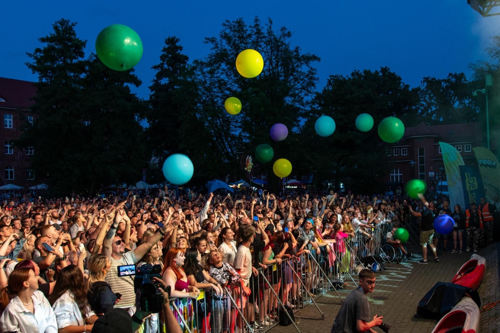 Zdjęcie w galerii na portalu naszraciborz.pl: III Festiwal Górnej Odry przechodzi do historii z rekordowym wynikiem 145 tys. odwiedzin! wiadomości z regionu