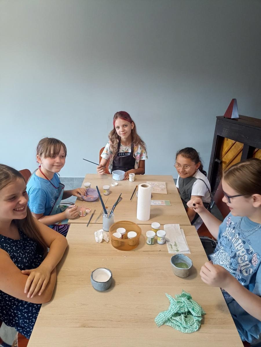 Zdjęcie w galerii na portalu naszraciborz.pl: Ceramiczne wypieki podczas Lata z RCK - relacja wiadomości z regionu