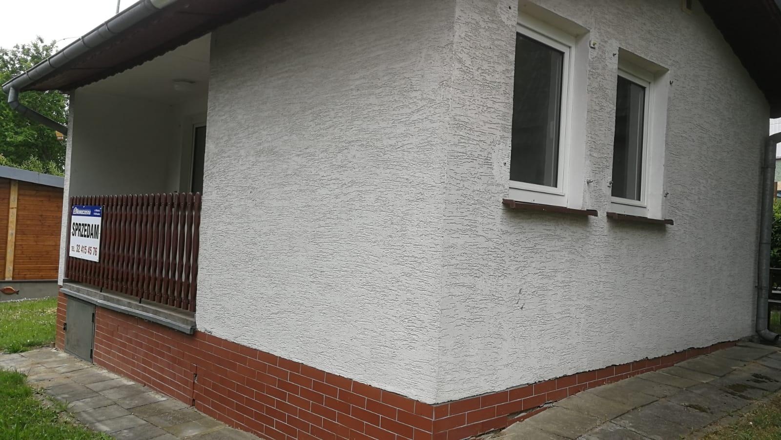 Zdjęcie w galerii na portalu naszraciborz.pl: Nowoczesna sprzedaje budynek letniskowy wiadomości z regionu