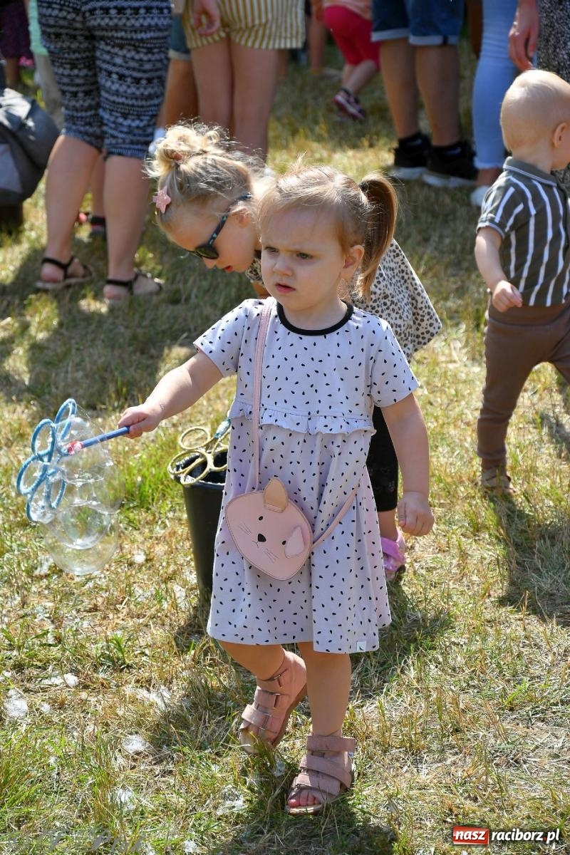 Zdjęcie w galerii na portalu naszraciborz.pl: Festiwal Baniek Mydlanych zawitał do Raciborza wiadomości z regionu