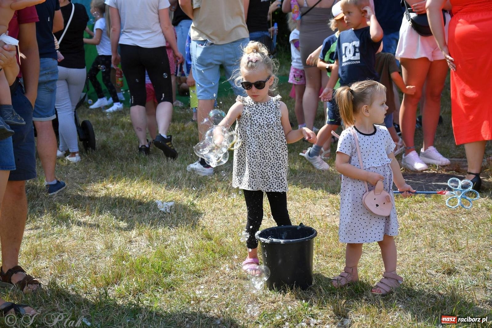 Zdjęcie w galerii na portalu naszraciborz.pl: Festiwal Baniek Mydlanych zawitał do Raciborza wiadomości z regionu