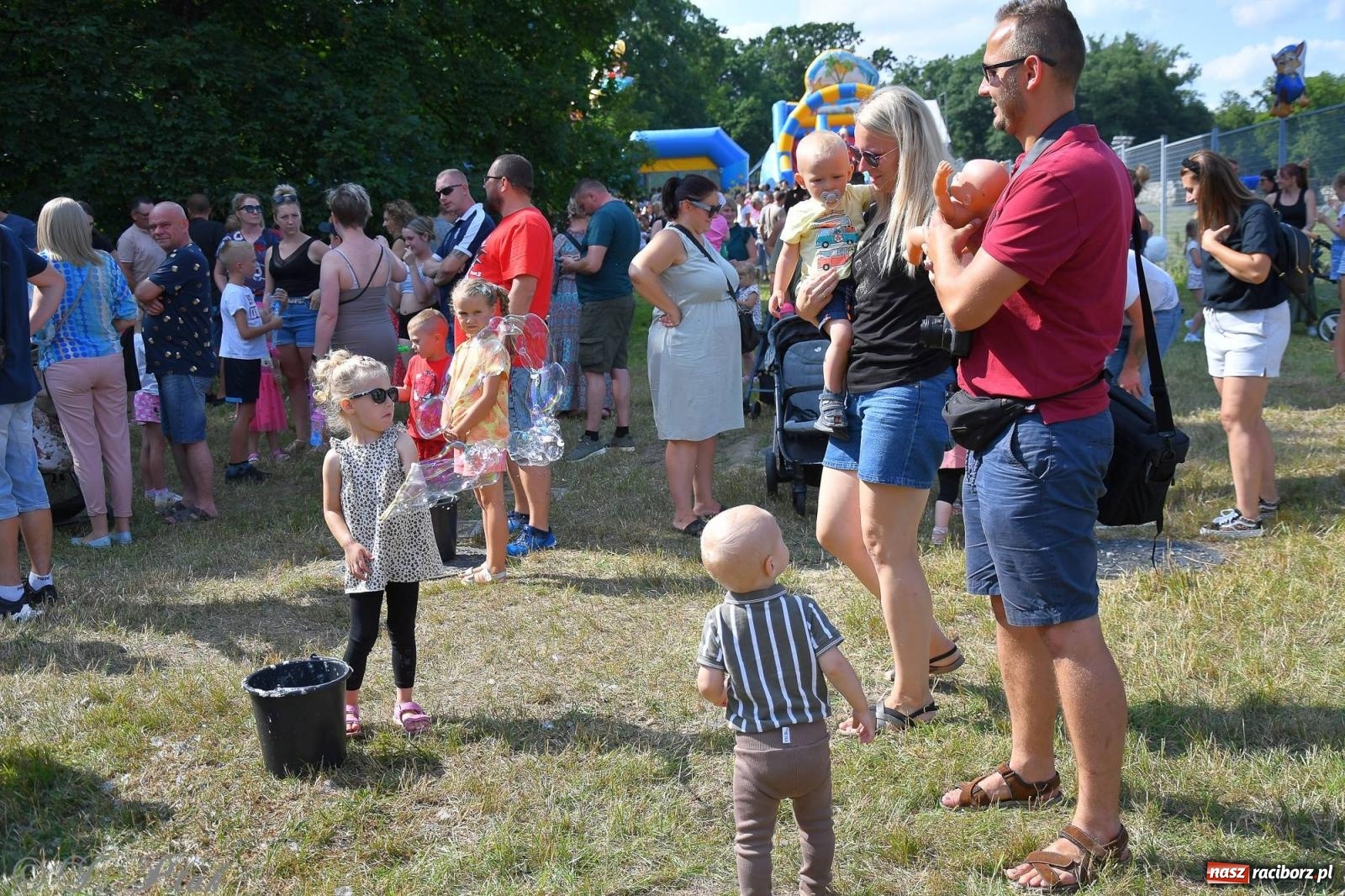 Zdjęcie w galerii na portalu naszraciborz.pl: Festiwal Baniek Mydlanych zawitał do Raciborza wiadomości z regionu