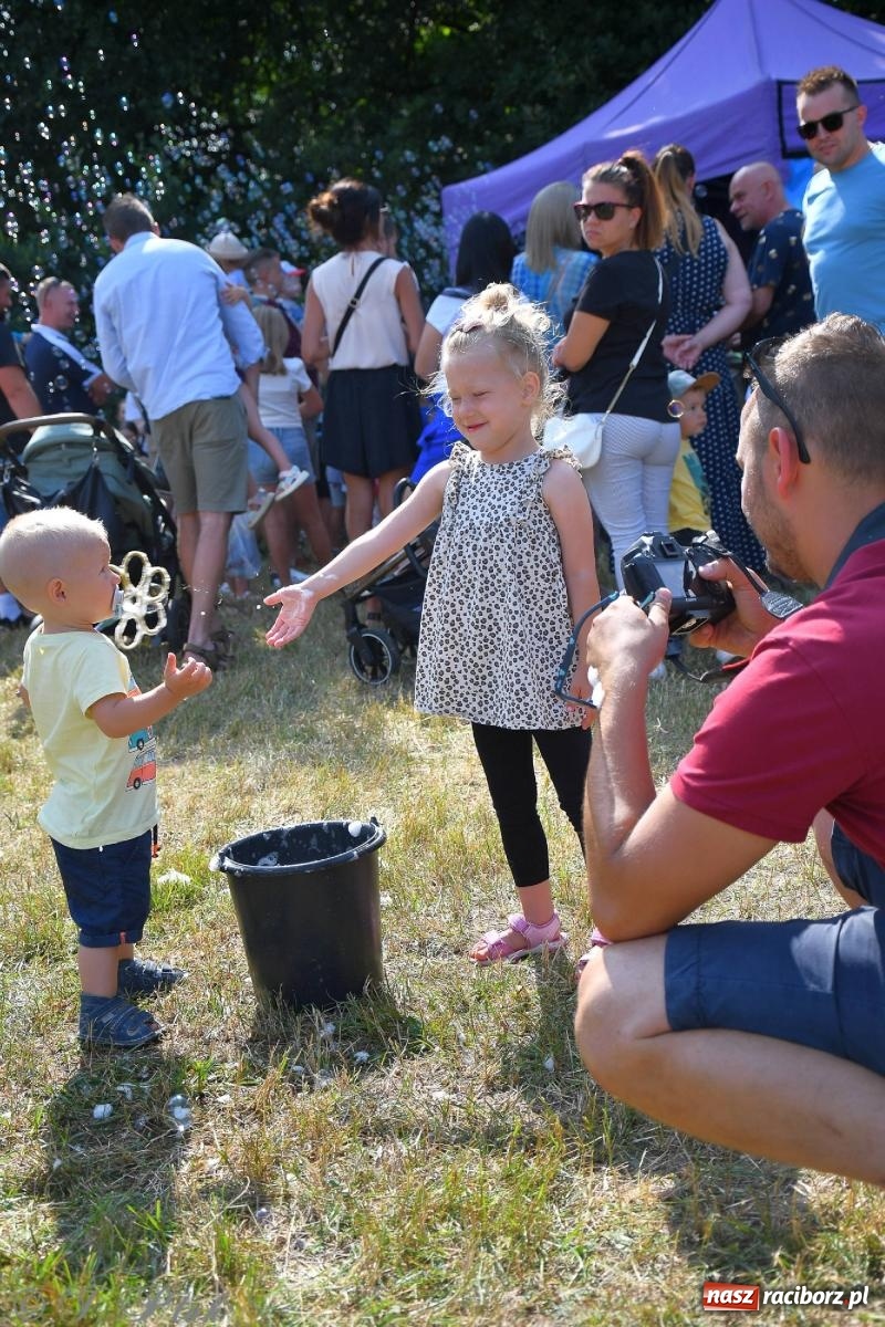 Zdjęcie w galerii na portalu naszraciborz.pl: Festiwal Baniek Mydlanych zawitał do Raciborza wiadomości z regionu