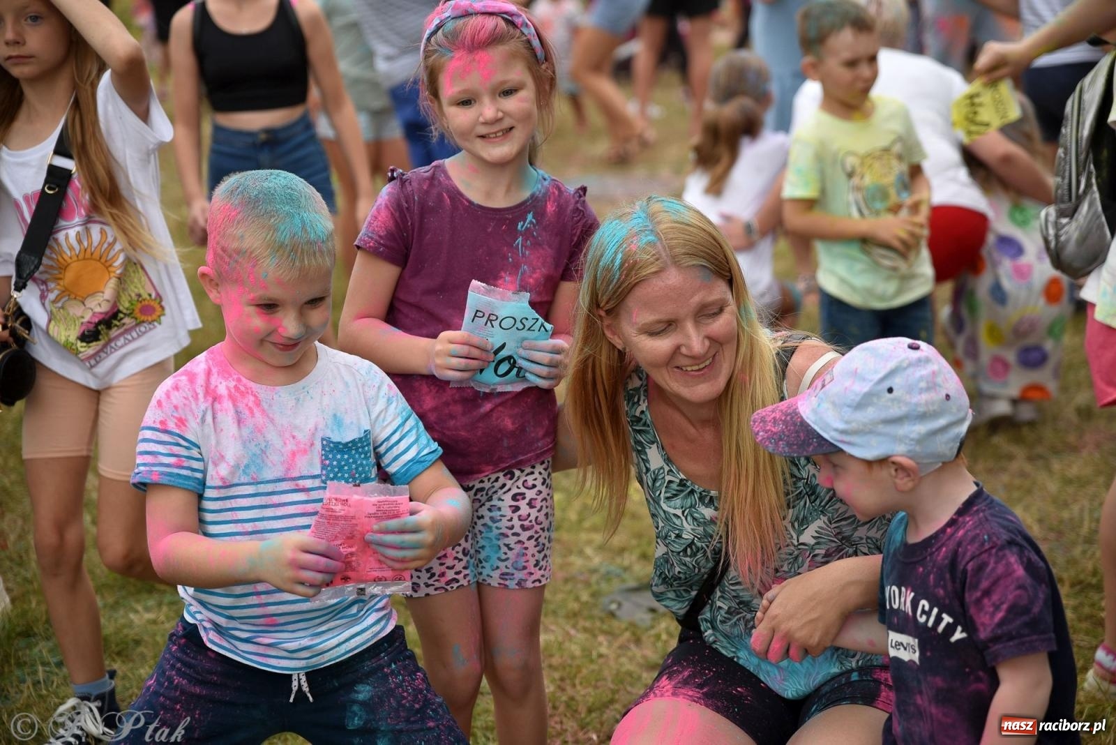 Zdjęcie w galerii na portalu naszraciborz.pl: Kolor Fest Racibórz [FOTO i WIDEO] wiadomości z regionu