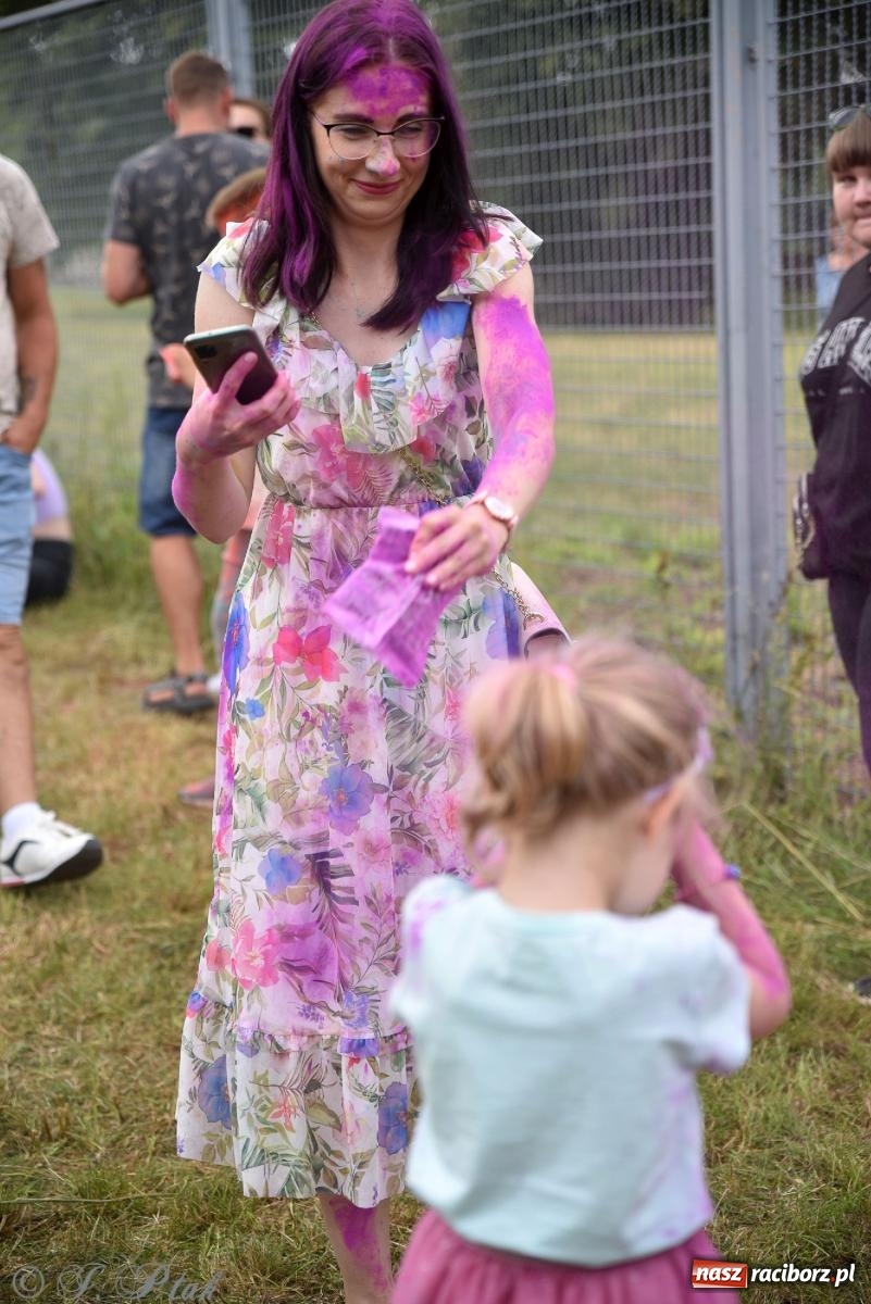 Zdjęcie w galerii na portalu naszraciborz.pl: Kolor Fest Racibórz [FOTO i WIDEO] wiadomości z regionu