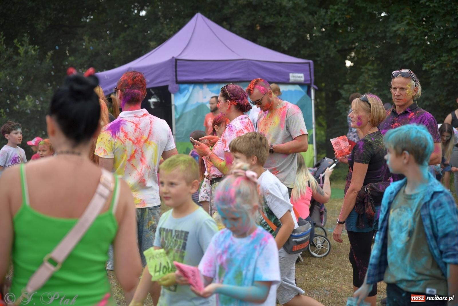 Zdjęcie w galerii na portalu naszraciborz.pl: Kolor Fest Racibórz [FOTO i WIDEO] wiadomości z regionu