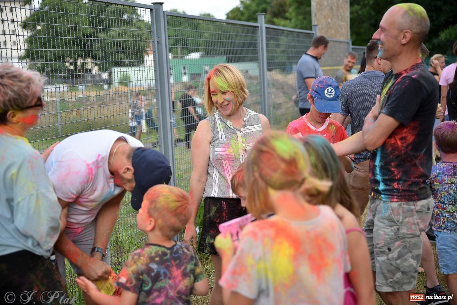 Zdjęcie w galerii na portalu naszraciborz.pl: Kolor Fest Racibórz [FOTO i WIDEO] wiadomości z regionu