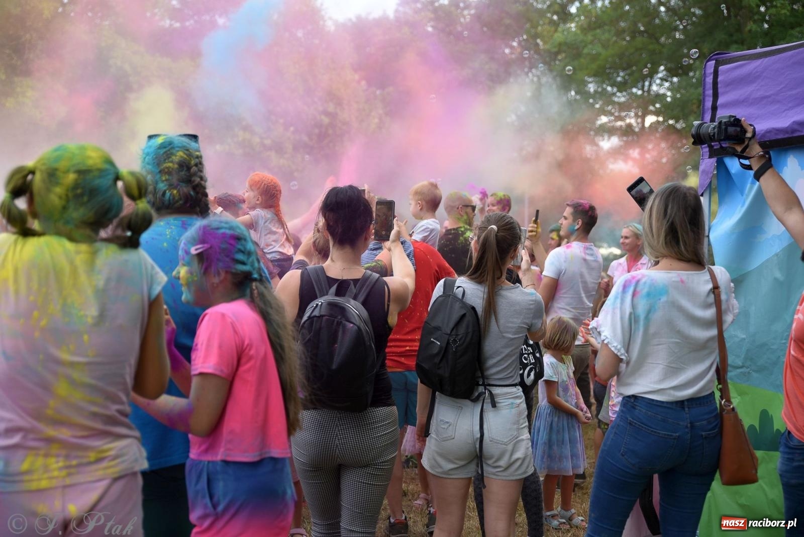 Zdjęcie w galerii na portalu naszraciborz.pl: Kolor Fest Racibórz [FOTO i WIDEO] wiadomości z regionu