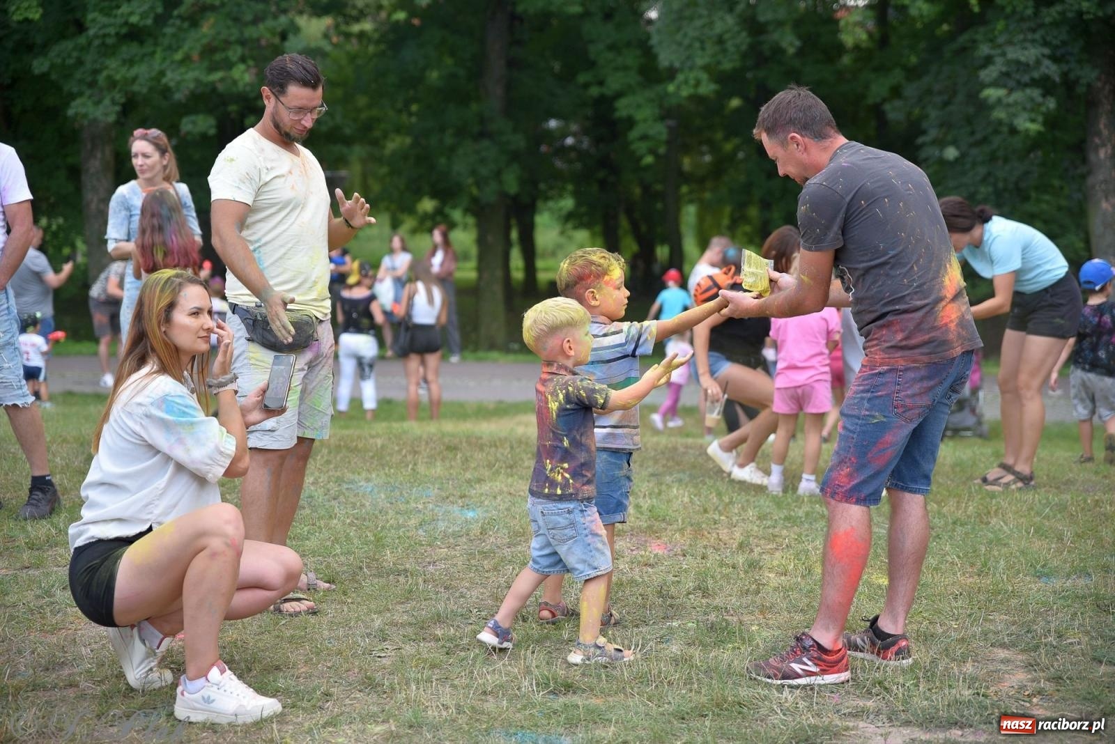 Zdjęcie w galerii na portalu naszraciborz.pl: Kolor Fest Racibórz [FOTO i WIDEO] wiadomości z regionu