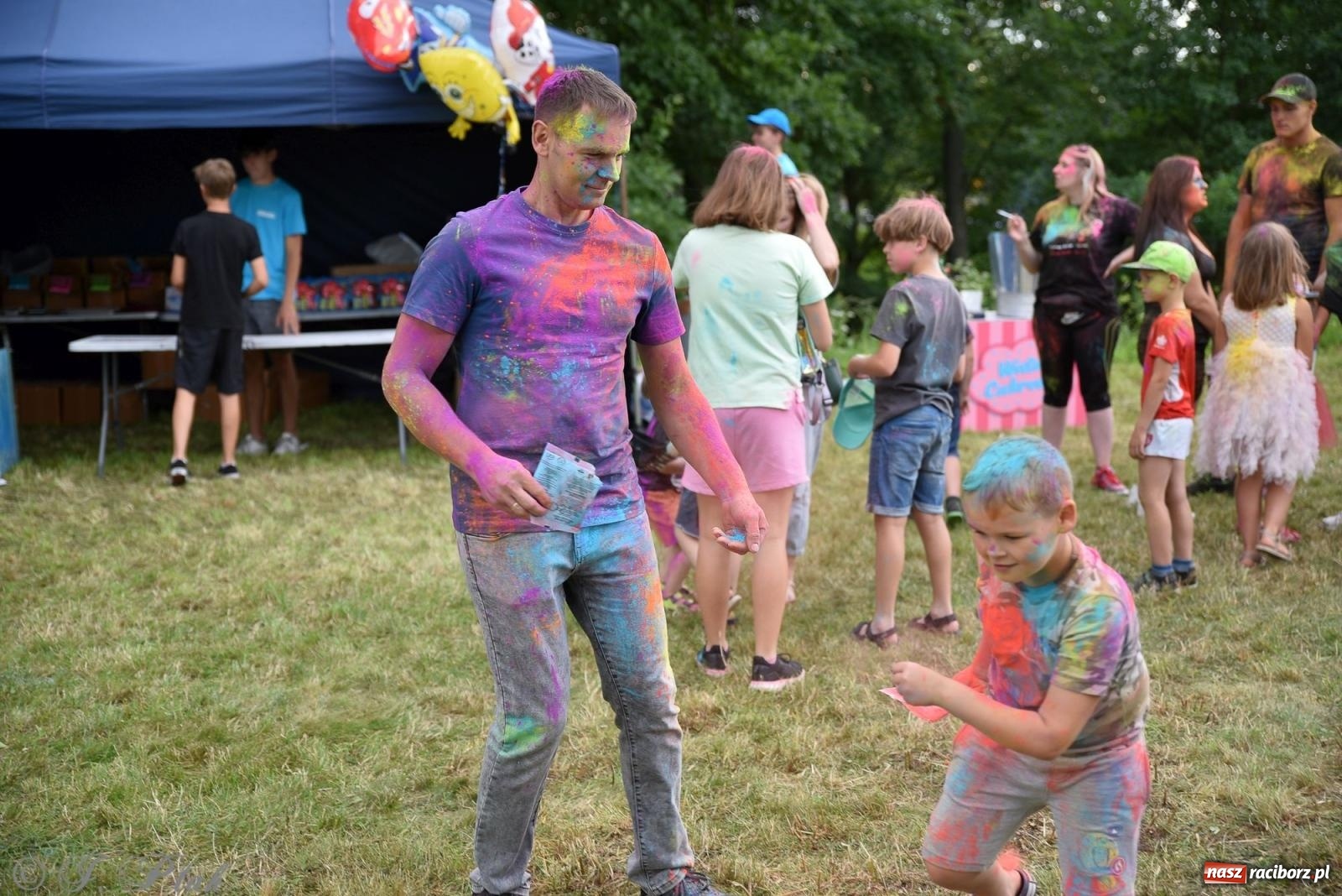 Zdjęcie w galerii na portalu naszraciborz.pl: Kolor Fest Racibórz [FOTO i WIDEO] wiadomości z regionu