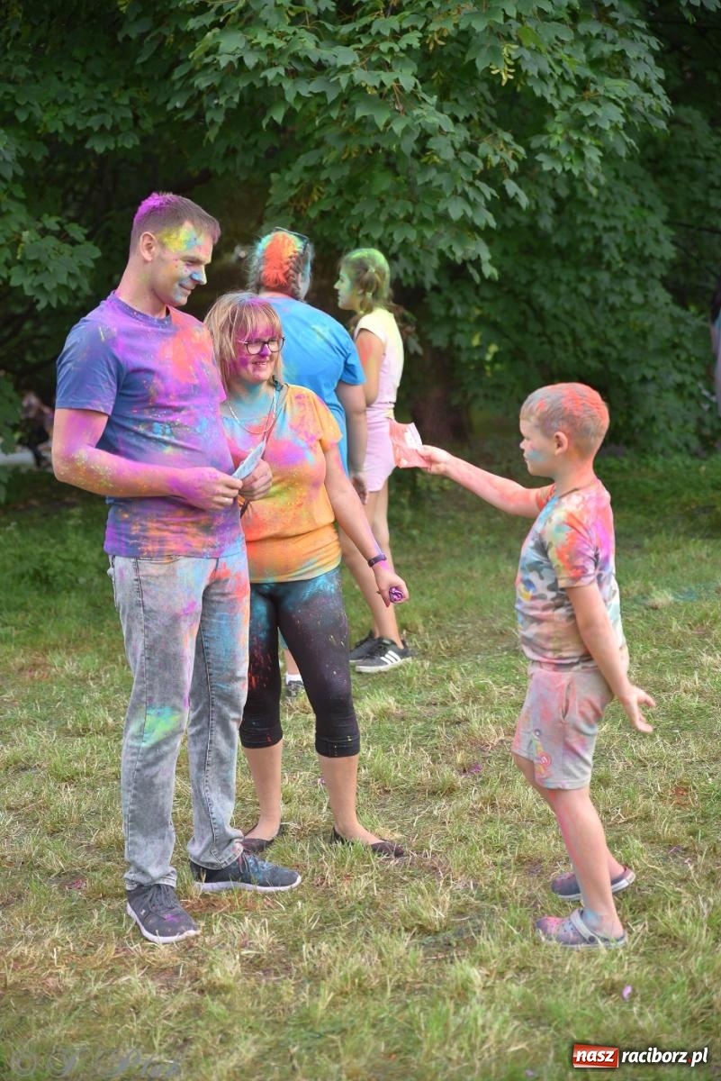 Zdjęcie w galerii na portalu naszraciborz.pl: Kolor Fest Racibórz [FOTO i WIDEO] wiadomości z regionu