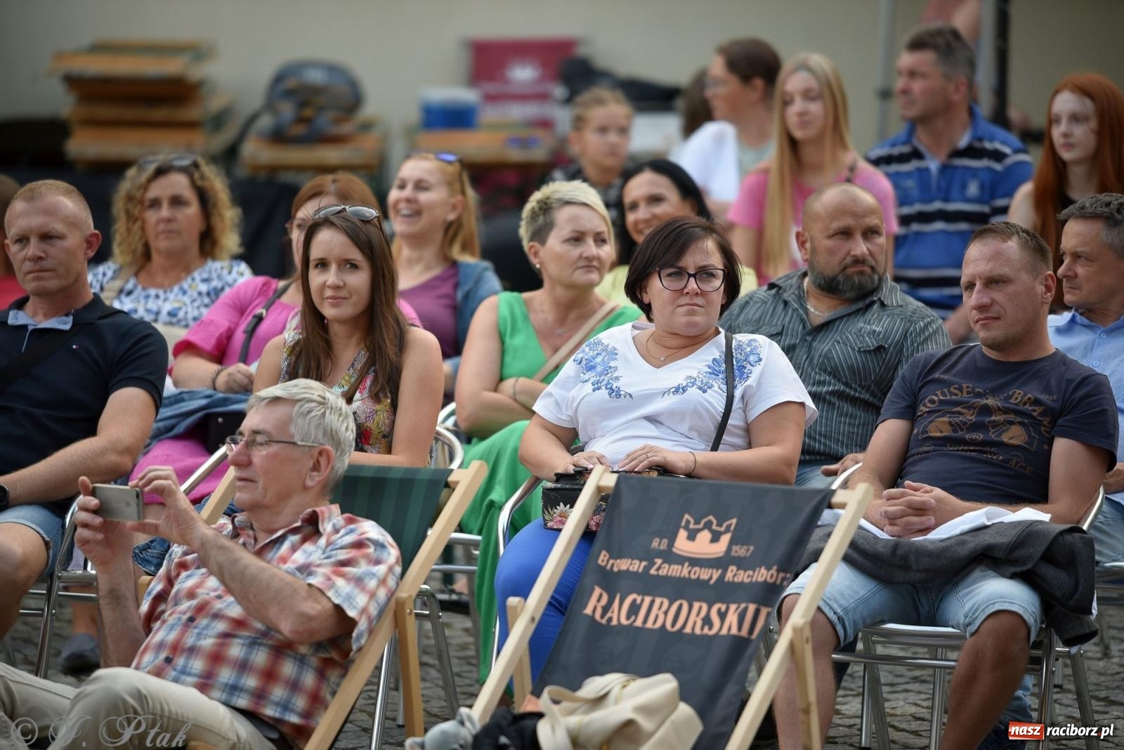 Zdjęcie w galerii na portalu naszraciborz.pl: Akustycznie o miłości na raciborskim zamku [FOTO i WIDEO] wiadomości z regionu