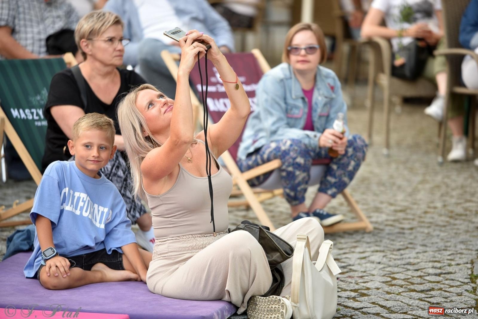 Zdjęcie w galerii na portalu naszraciborz.pl: Akustycznie o miłości na raciborskim zamku [FOTO i WIDEO] wiadomości z regionu