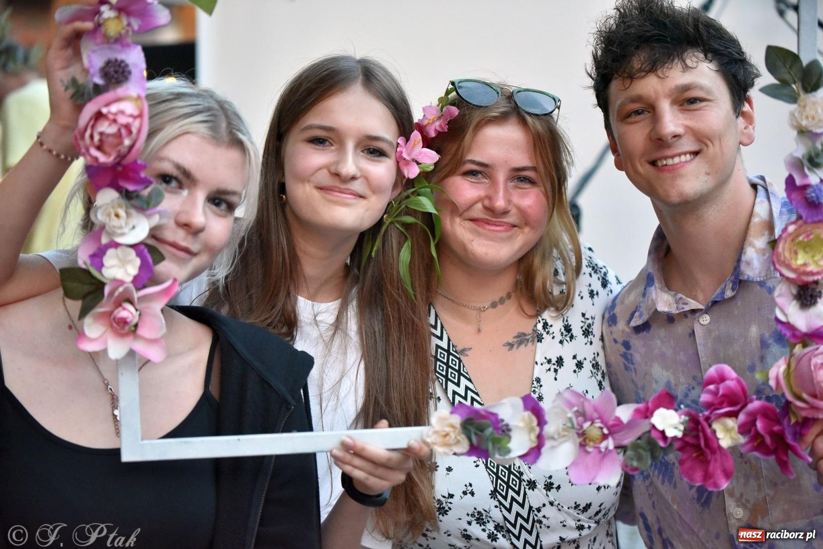 Zdjęcie w galerii na portalu naszraciborz.pl: Akustycznie o miłości na raciborskim zamku [FOTO i WIDEO] wiadomości z regionu