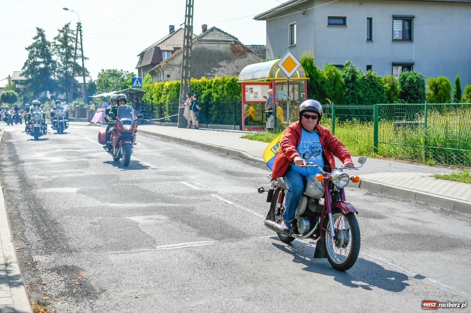 Zdjęcie w galerii na portalu naszraciborz.pl: Parada motocykli na odpust św. Krzysztofa w Pogrzebieniu [FOTO i WIDEO] wiadomości z regionu