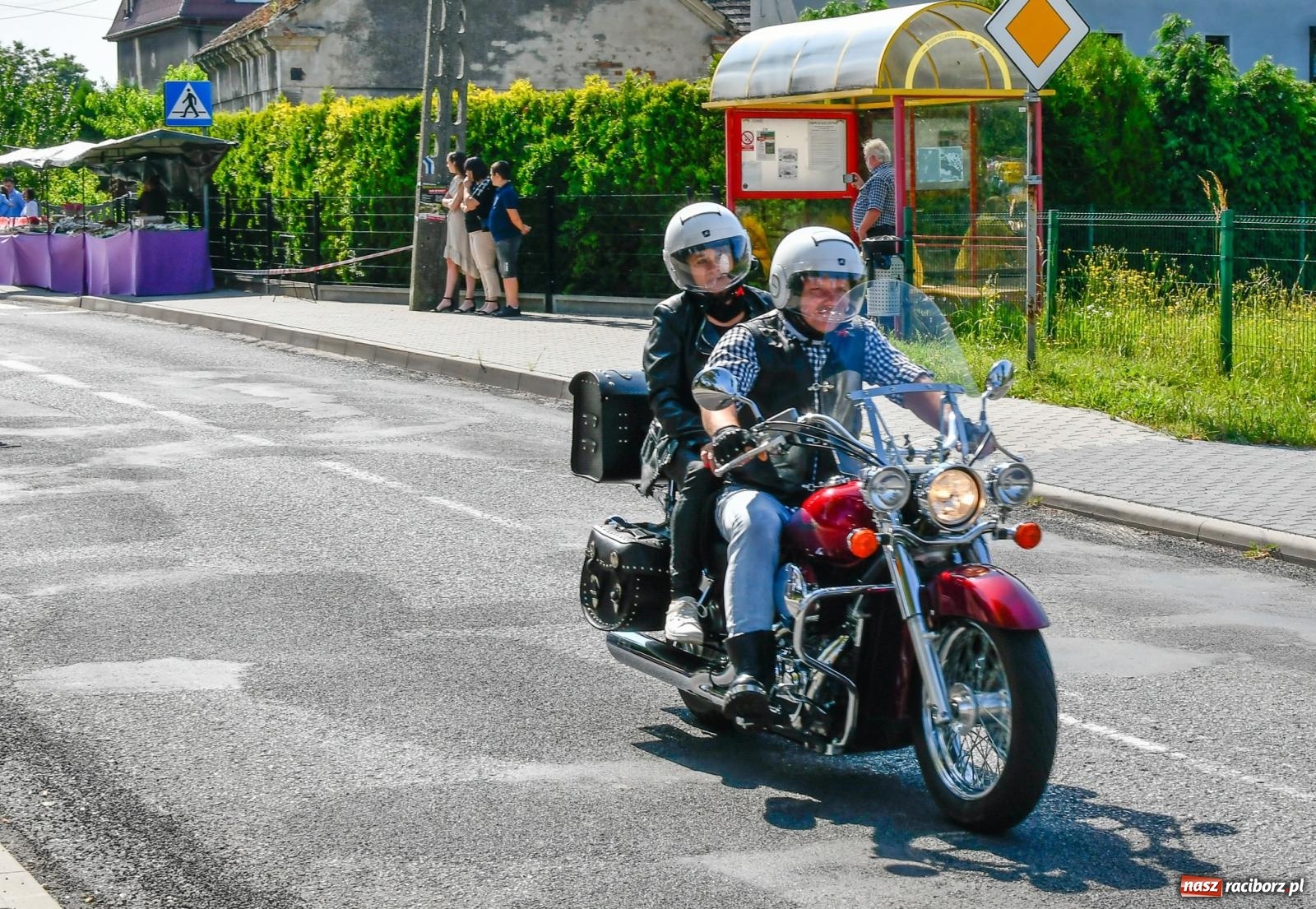 Zdjęcie w galerii na portalu naszraciborz.pl: Parada motocykli na odpust św. Krzysztofa w Pogrzebieniu [FOTO i WIDEO] wiadomości z regionu