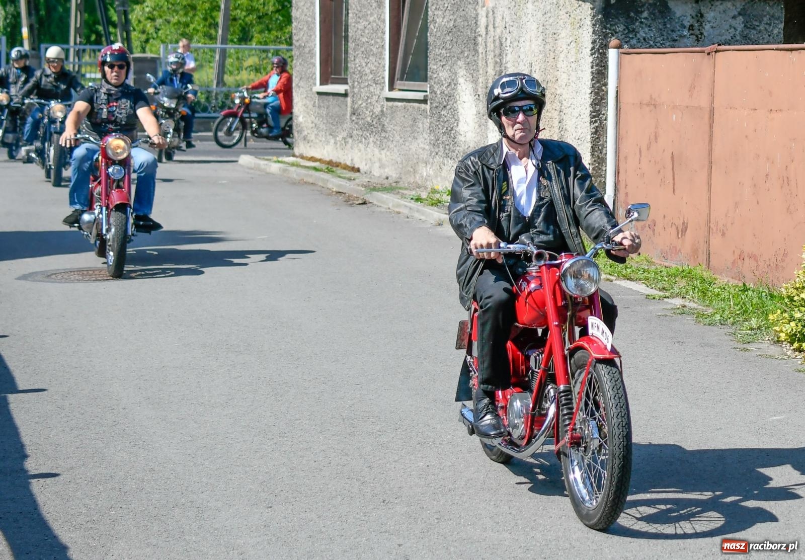 Zdjęcie w galerii na portalu naszraciborz.pl: Parada motocykli na odpust św. Krzysztofa w Pogrzebieniu [FOTO i WIDEO] wiadomości z regionu