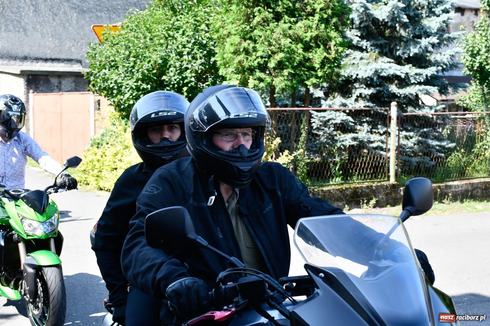 Zdjęcie w galerii na portalu naszraciborz.pl: Parada motocykli na odpust św. Krzysztofa w Pogrzebieniu [FOTO i WIDEO] wiadomości z regionu