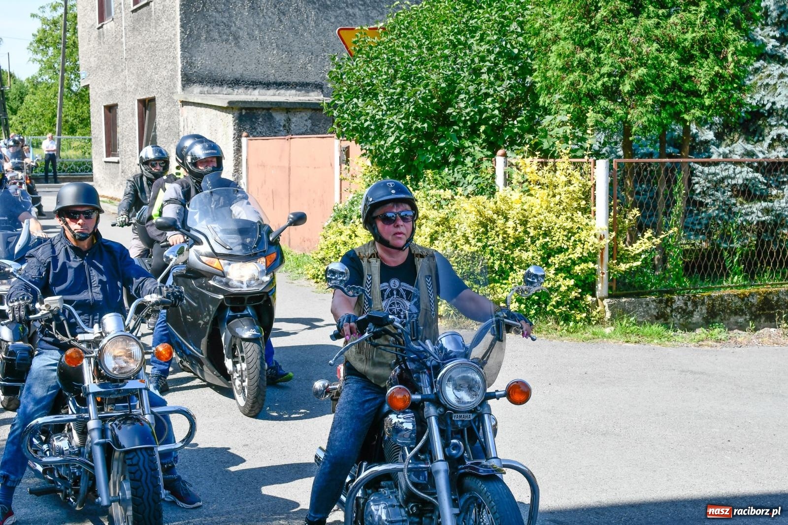 Zdjęcie w galerii na portalu naszraciborz.pl: Parada motocykli na odpust św. Krzysztofa w Pogrzebieniu [FOTO i WIDEO] wiadomości z regionu