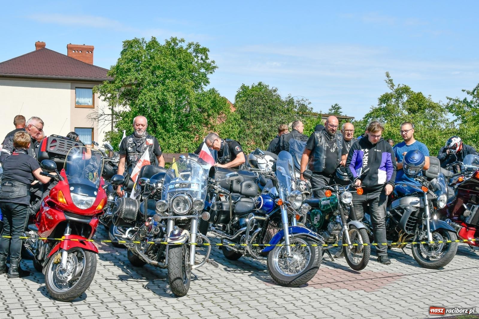 Zdjęcie w galerii na portalu naszraciborz.pl: Parada motocykli na odpust św. Krzysztofa w Pogrzebieniu [FOTO i WIDEO] wiadomości z regionu