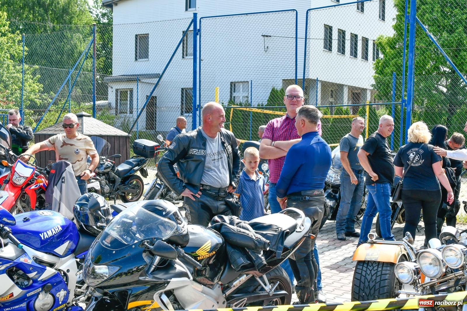 Zdjęcie w galerii na portalu naszraciborz.pl: Parada motocykli na odpust św. Krzysztofa w Pogrzebieniu [FOTO i WIDEO] wiadomości z regionu