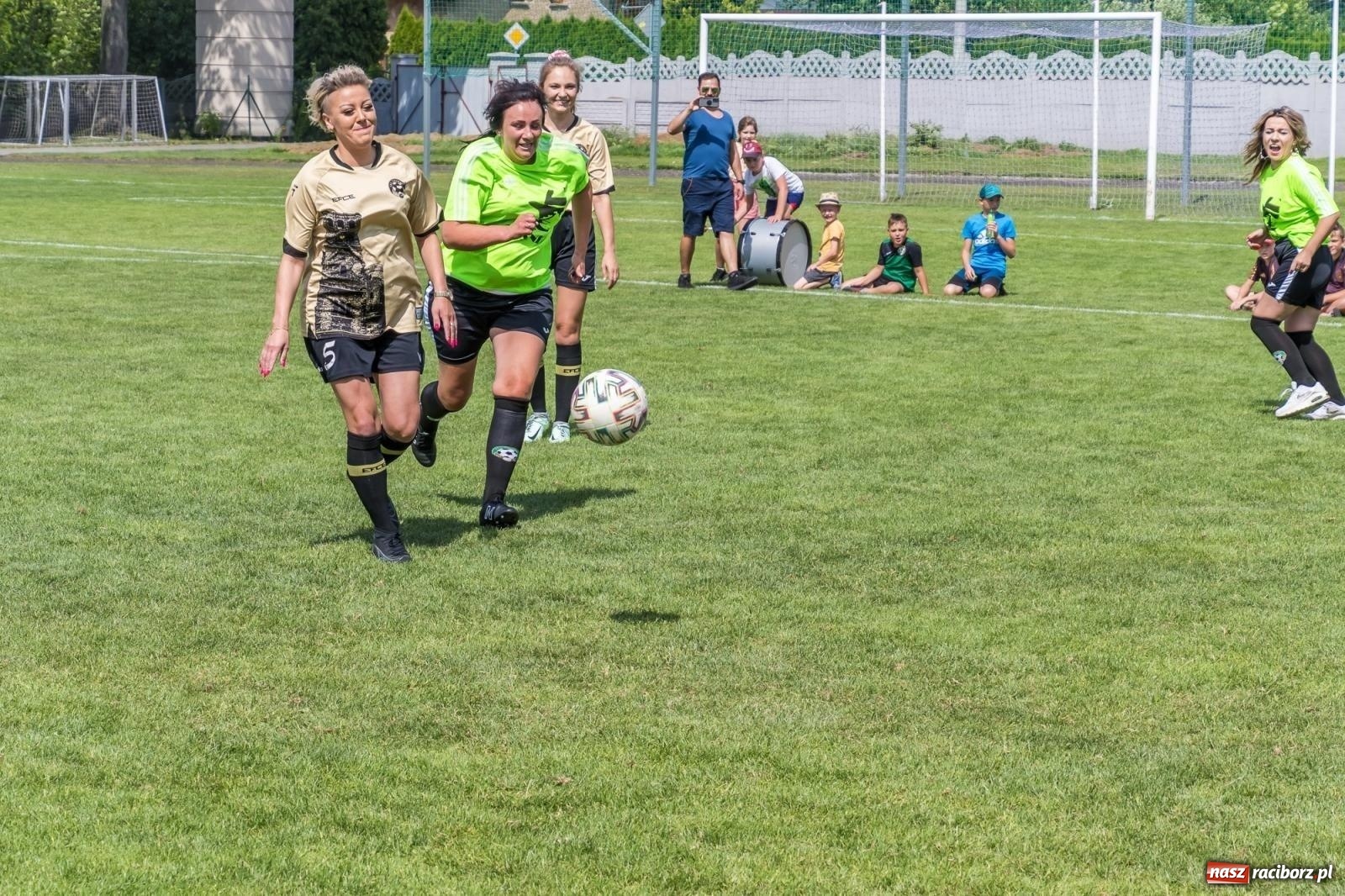 Zdjęcie w galerii na portalu naszraciborz.pl: Złote i limonki rywalizowały w Tworkowie [FOTO i WIDEO] wiadomości z regionu