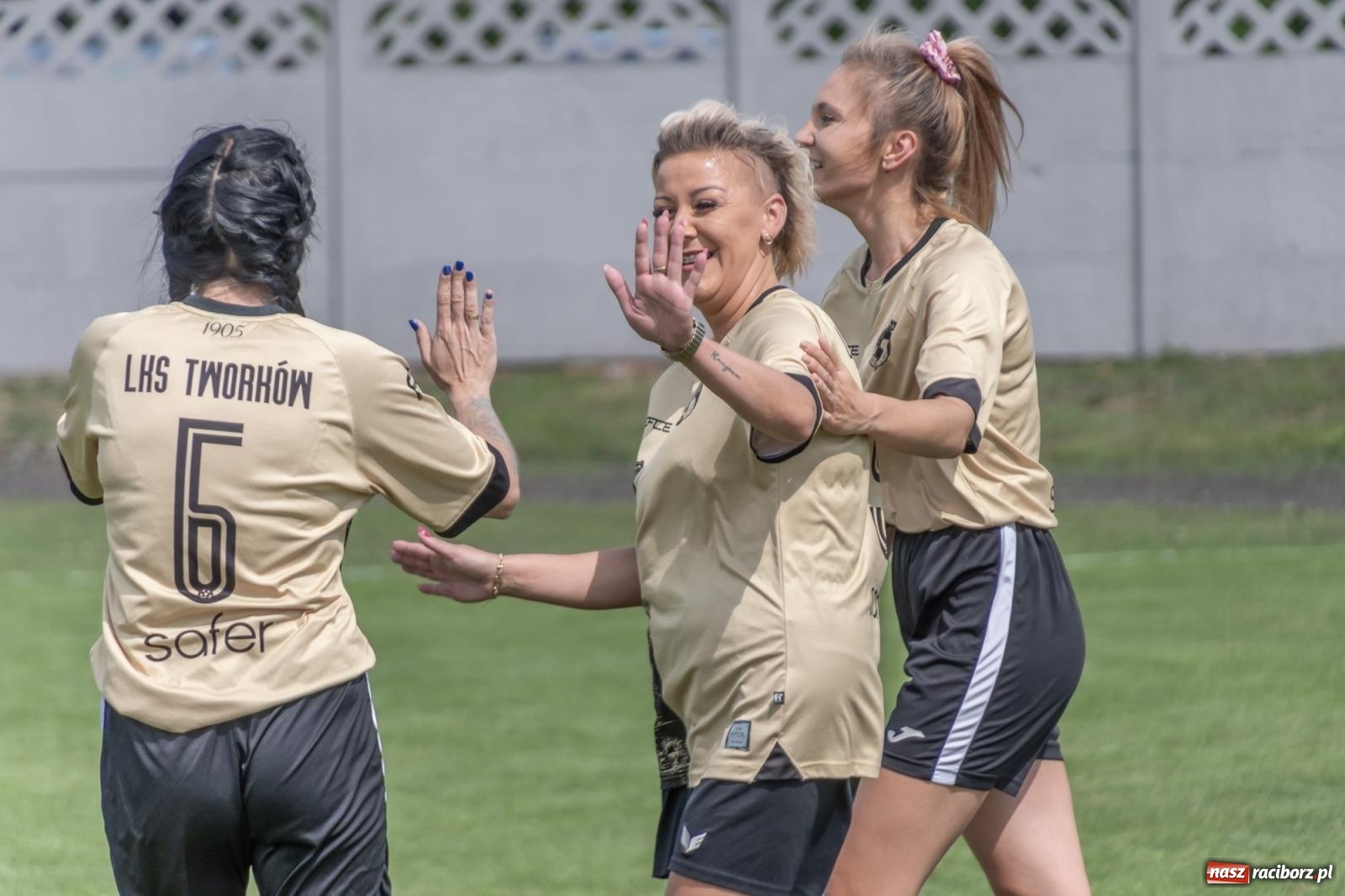 Zdjęcie w galerii na portalu naszraciborz.pl: Złote i limonki rywalizowały w Tworkowie [FOTO i WIDEO] wiadomości z regionu