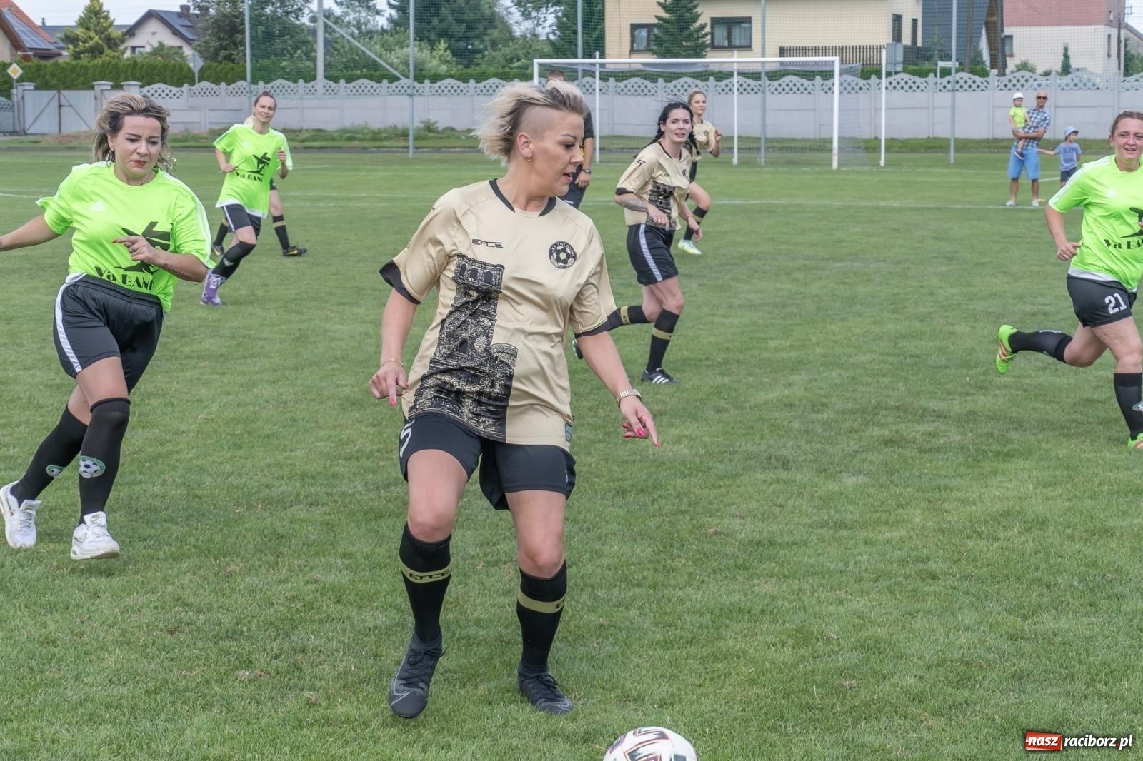 Zdjęcie w galerii na portalu naszraciborz.pl: Złote i limonki rywalizowały w Tworkowie [FOTO i WIDEO] wiadomości z regionu