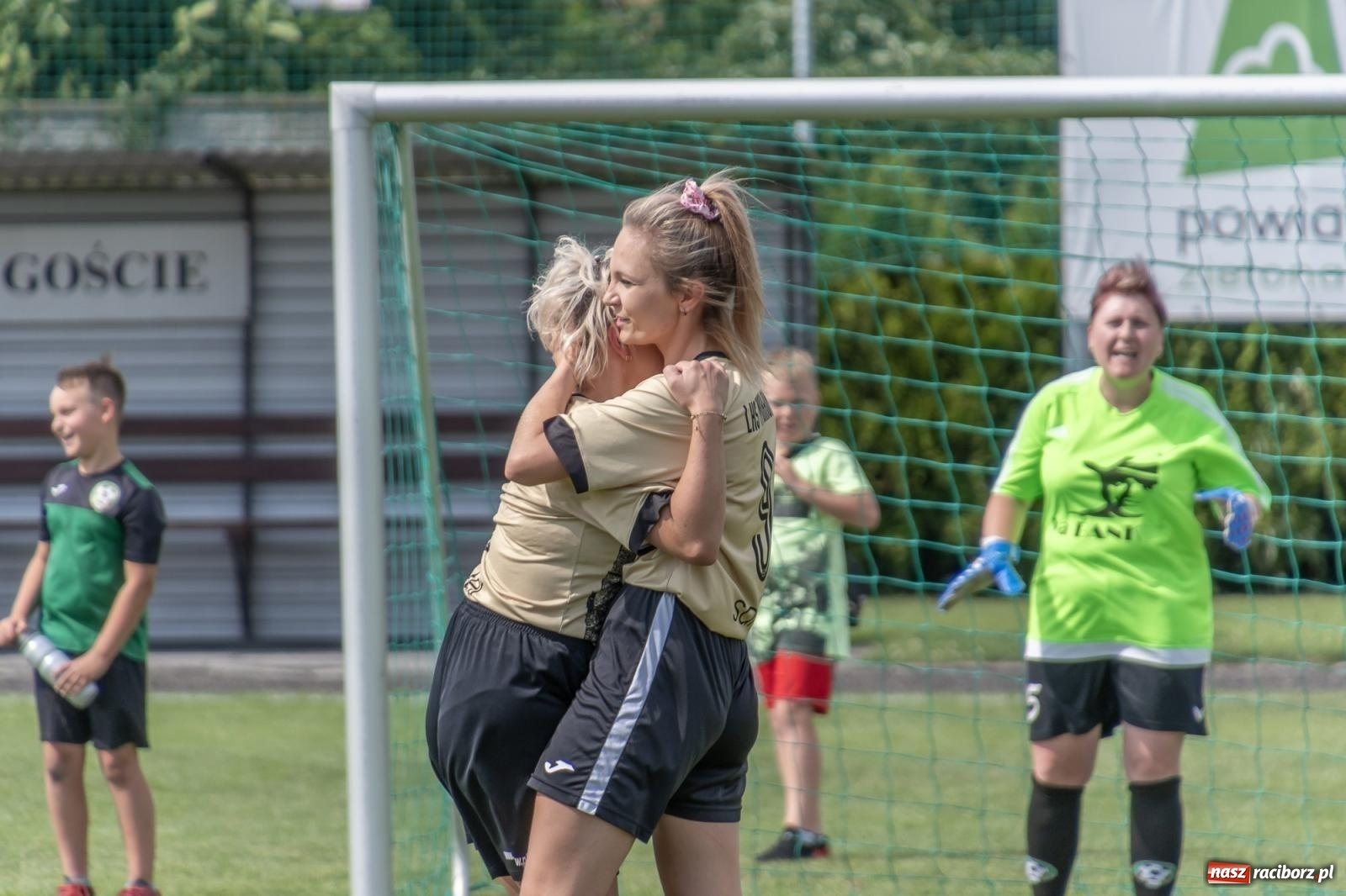 Zdjęcie w galerii na portalu naszraciborz.pl: Złote i limonki rywalizowały w Tworkowie [FOTO i WIDEO] wiadomości z regionu