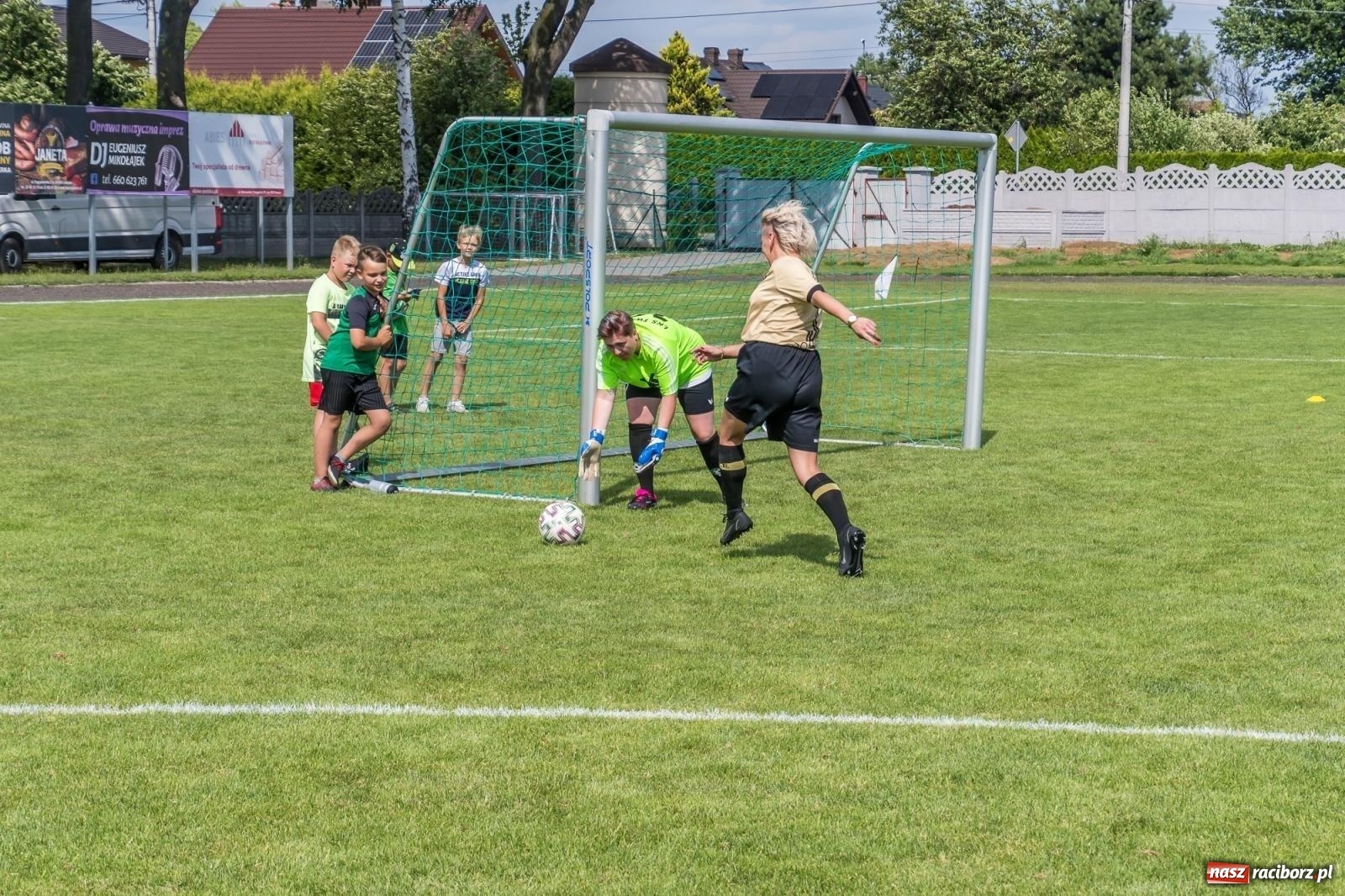Zdjęcie w galerii na portalu naszraciborz.pl: Złote i limonki rywalizowały w Tworkowie [FOTO i WIDEO] wiadomości z regionu