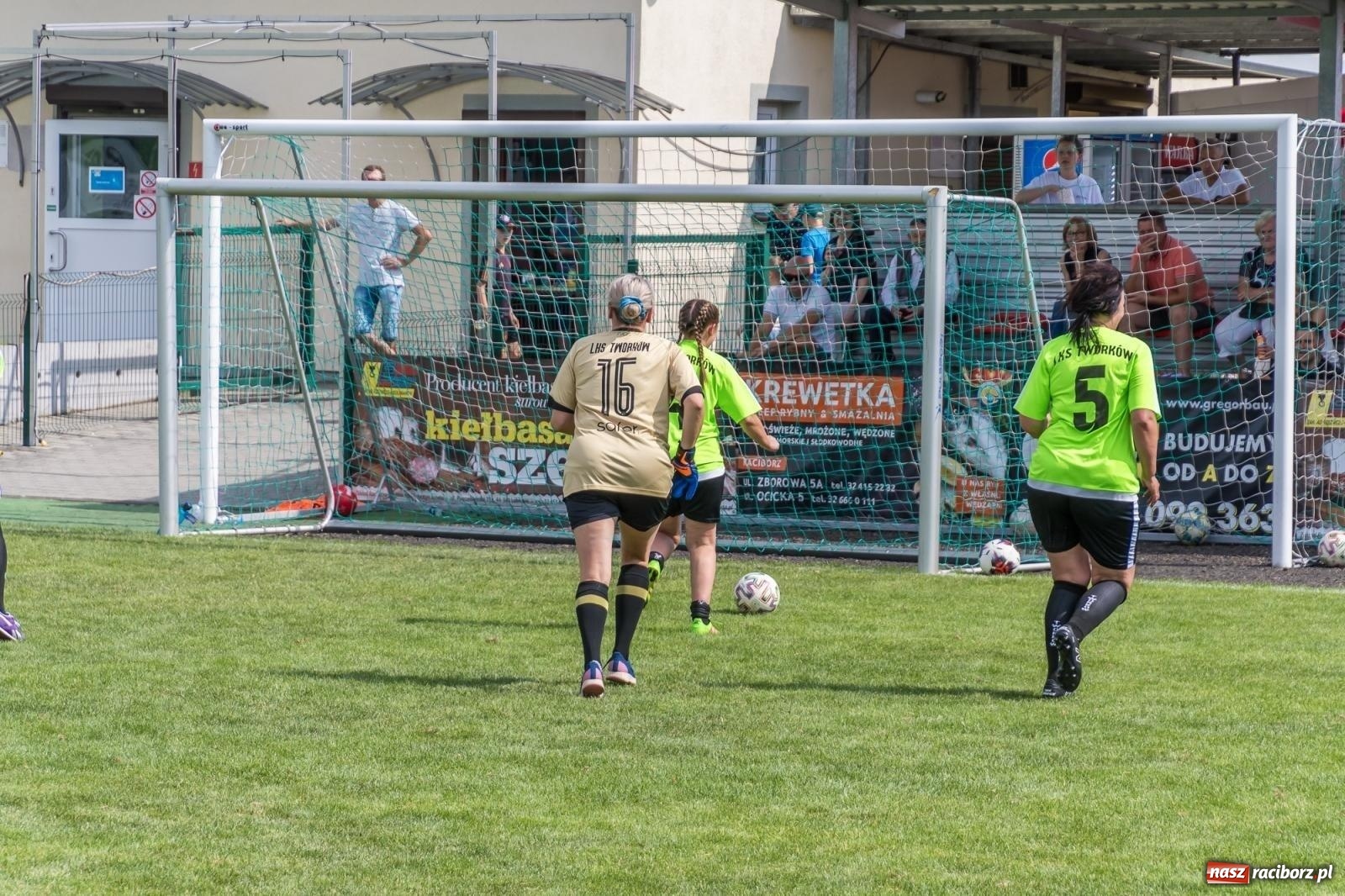 Zdjęcie w galerii na portalu naszraciborz.pl: Złote i limonki rywalizowały w Tworkowie [FOTO i WIDEO] wiadomości z regionu