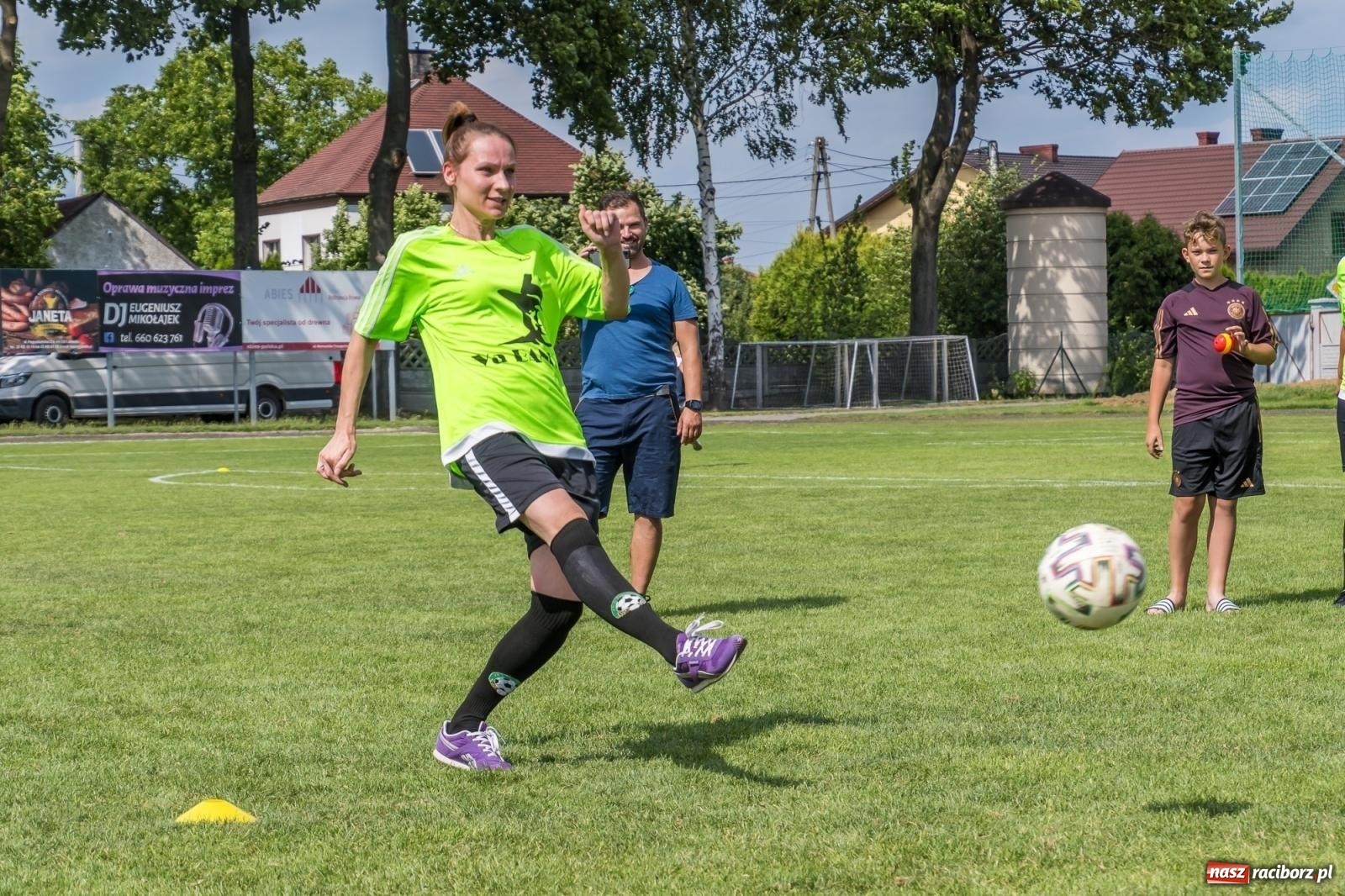 Zdjęcie w galerii na portalu naszraciborz.pl: Złote i limonki rywalizowały w Tworkowie [FOTO i WIDEO] wiadomości z regionu
