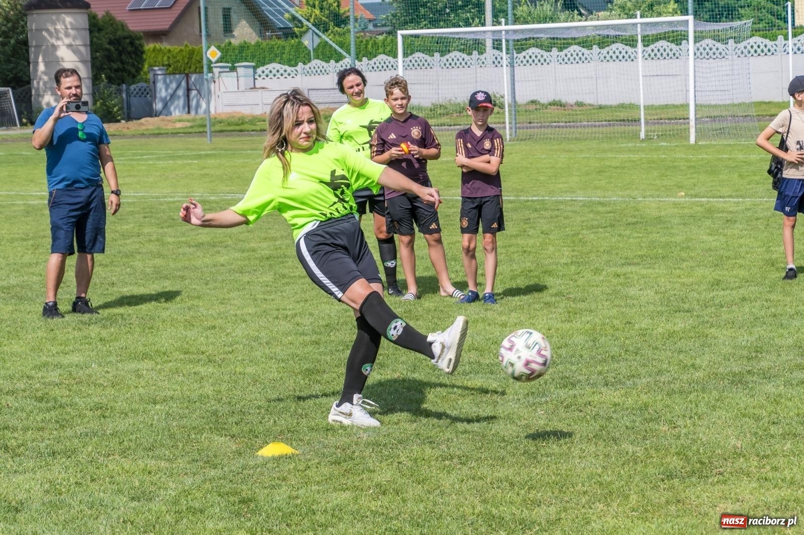 Zdjęcie w galerii na portalu naszraciborz.pl: Złote i limonki rywalizowały w Tworkowie [FOTO i WIDEO] wiadomości z regionu