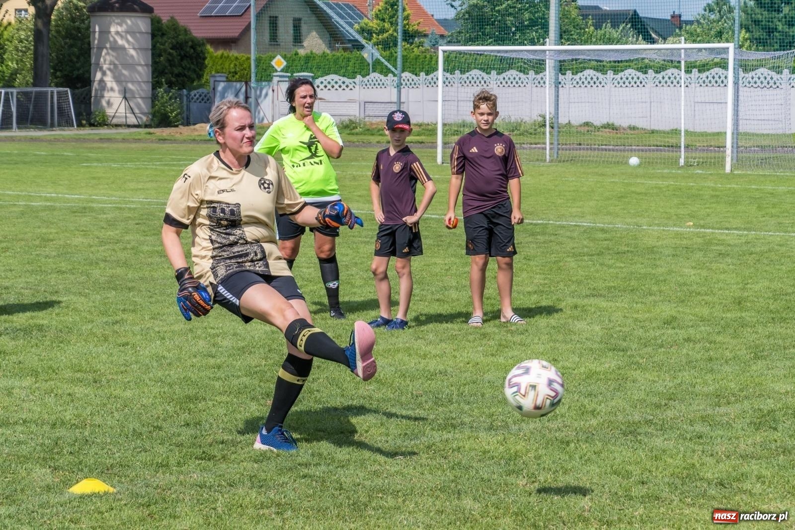 Zdjęcie w galerii na portalu naszraciborz.pl: Złote i limonki rywalizowały w Tworkowie [FOTO i WIDEO] wiadomości z regionu