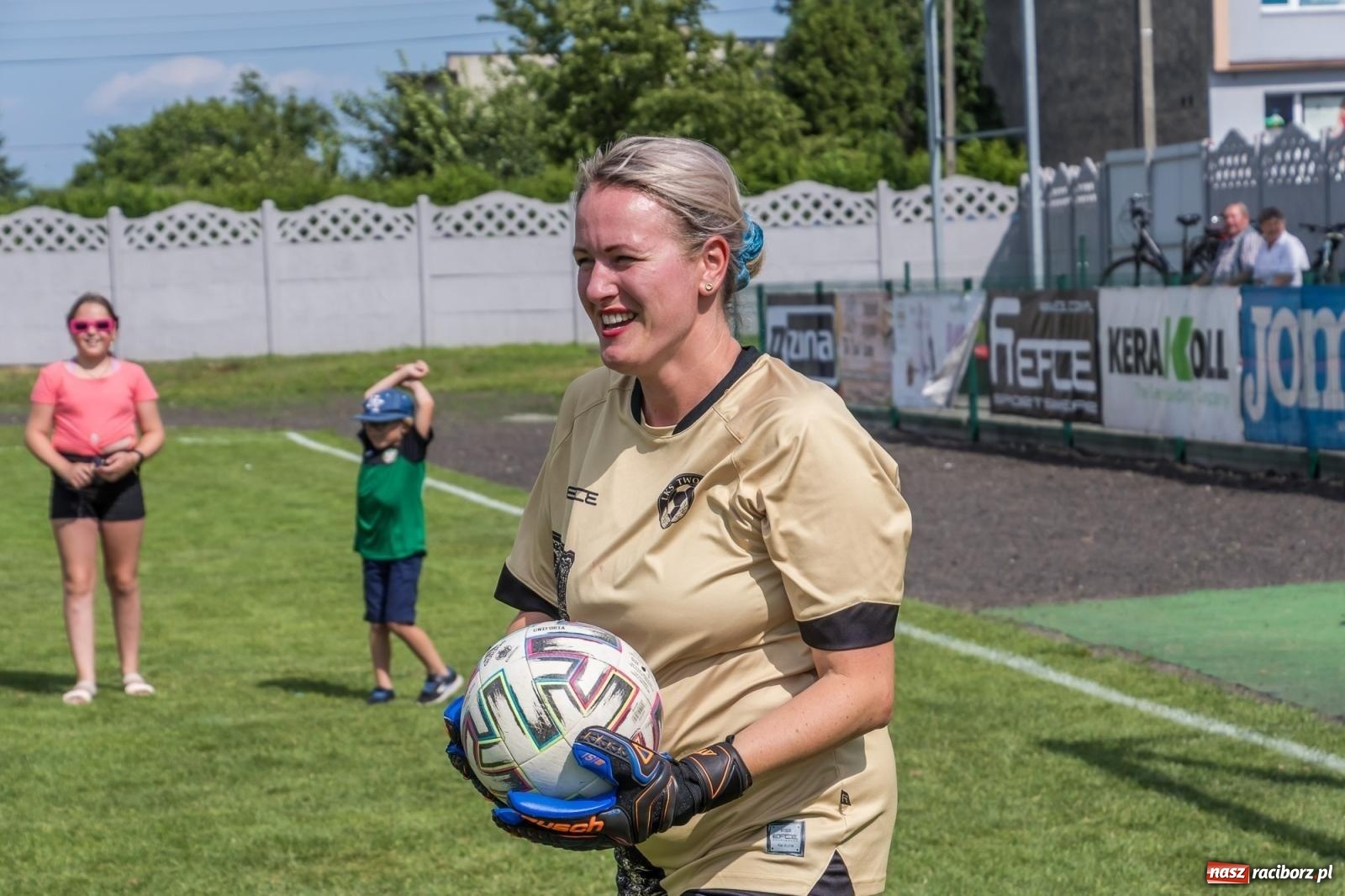 Zdjęcie w galerii na portalu naszraciborz.pl: Złote i limonki rywalizowały w Tworkowie [FOTO i WIDEO] wiadomości z regionu