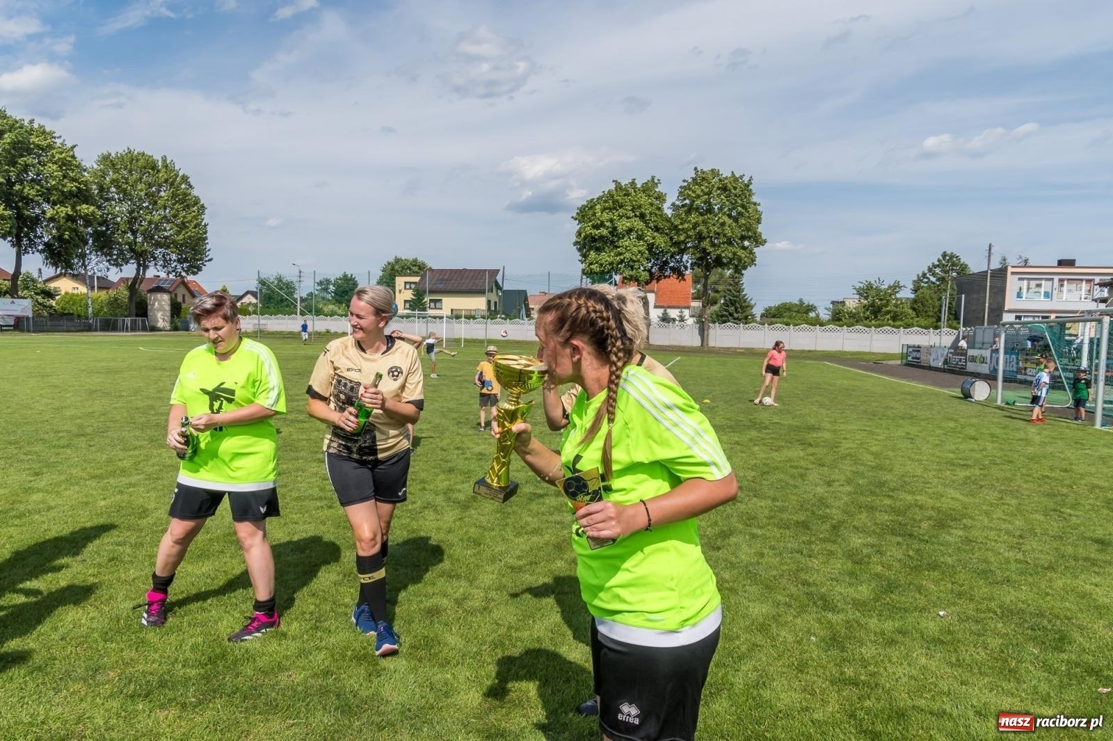 Zdjęcie w galerii na portalu naszraciborz.pl: Złote i limonki rywalizowały w Tworkowie [FOTO i WIDEO] wiadomości z regionu