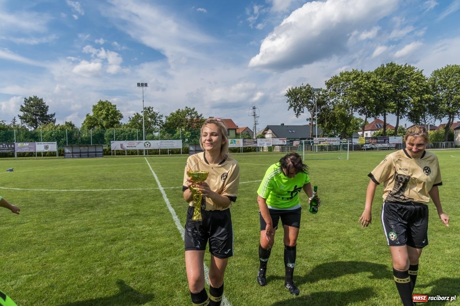 Zdjęcie w galerii na portalu naszraciborz.pl: Złote i limonki rywalizowały w Tworkowie [FOTO i WIDEO] wiadomości z regionu