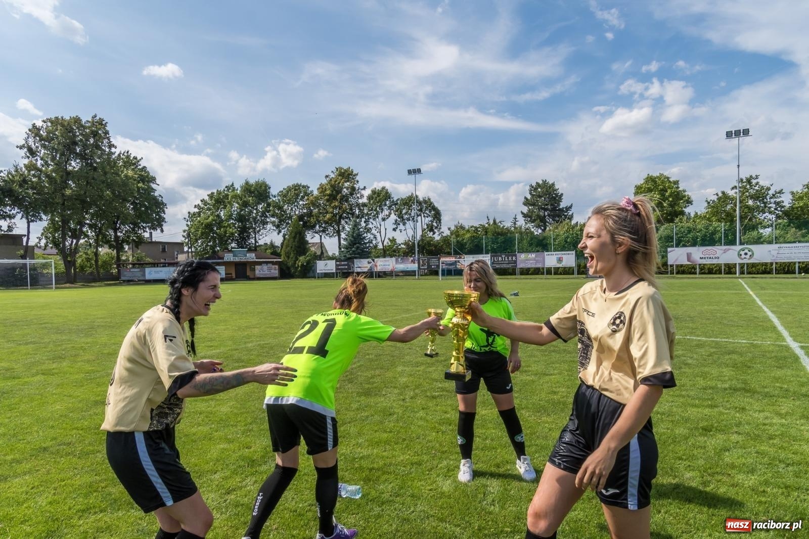 Zdjęcie w galerii na portalu naszraciborz.pl: Złote i limonki rywalizowały w Tworkowie [FOTO i WIDEO] wiadomości z regionu