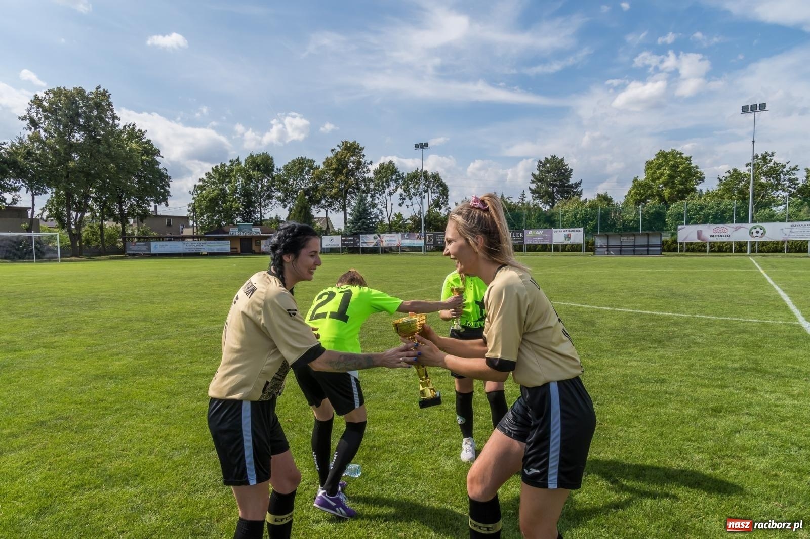 Zdjęcie w galerii na portalu naszraciborz.pl: Złote i limonki rywalizowały w Tworkowie [FOTO i WIDEO] wiadomości z regionu