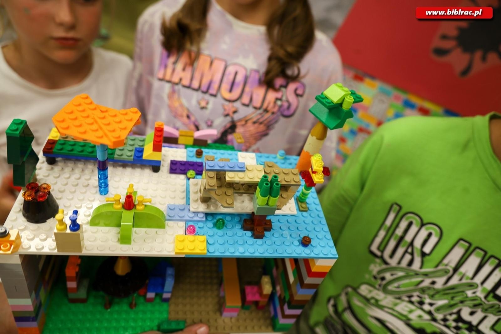 Zdjęcie w galerii na portalu naszraciborz.pl: Wakacje z Powiatem w Bibliotece – Noc w Akademii Pana Kleksa wiadomości z regionu