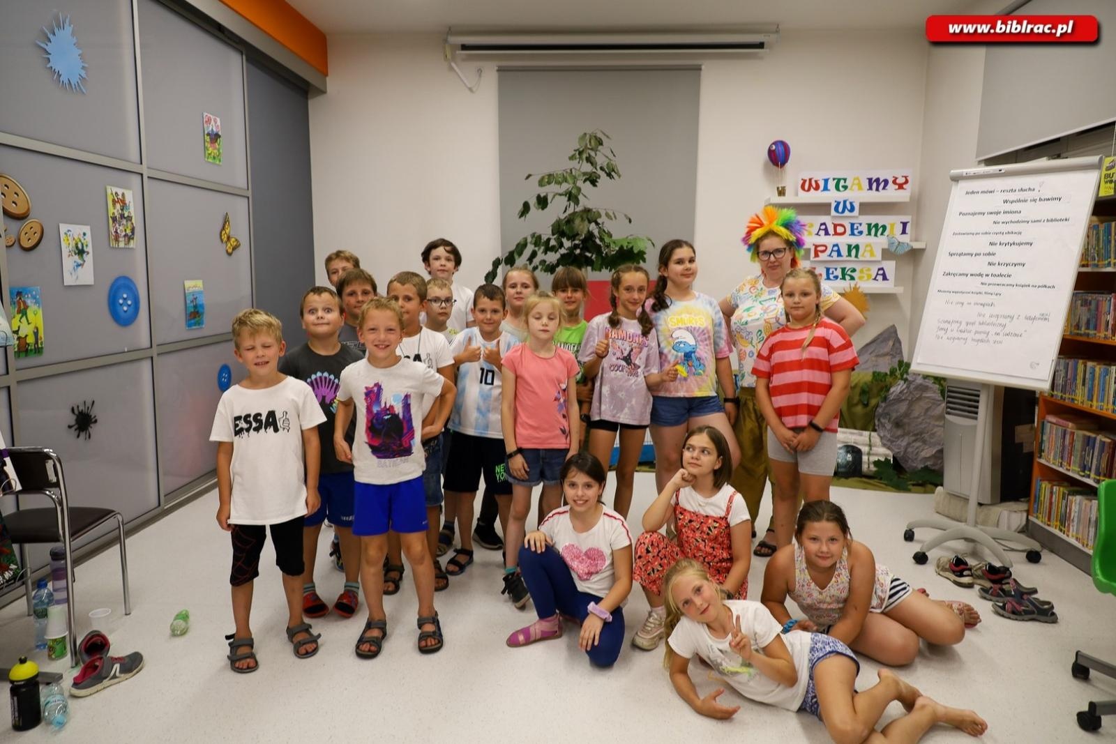 Zdjęcie w galerii na portalu naszraciborz.pl: Wakacje z Powiatem w Bibliotece – Noc w Akademii Pana Kleksa wiadomości z regionu