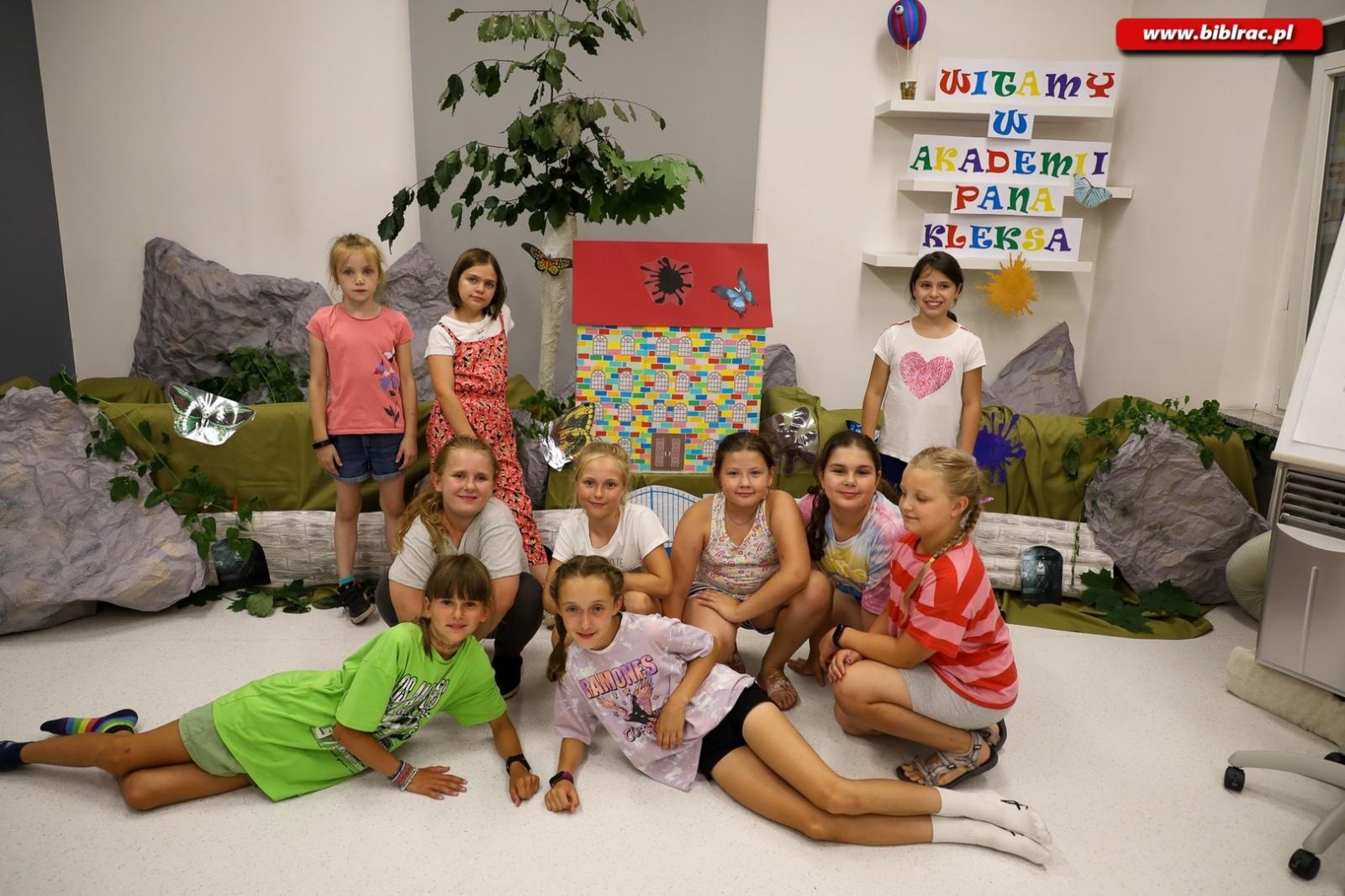 Zdjęcie w galerii na portalu naszraciborz.pl: Wakacje z Powiatem w Bibliotece – Noc w Akademii Pana Kleksa wiadomości z regionu