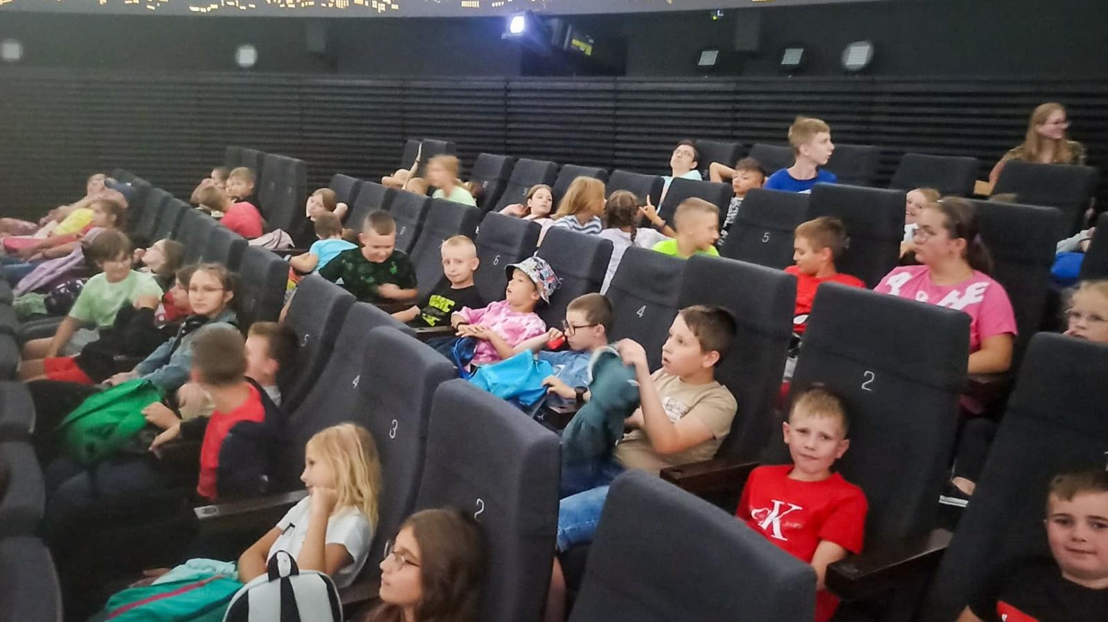 Zdjęcie w galerii na portalu naszraciborz.pl: Dlaczego wszyscy jesteśmy gwiazdami. Lato z RCK z wycieczką w Śląskim Planetarium wiadomości z regionu