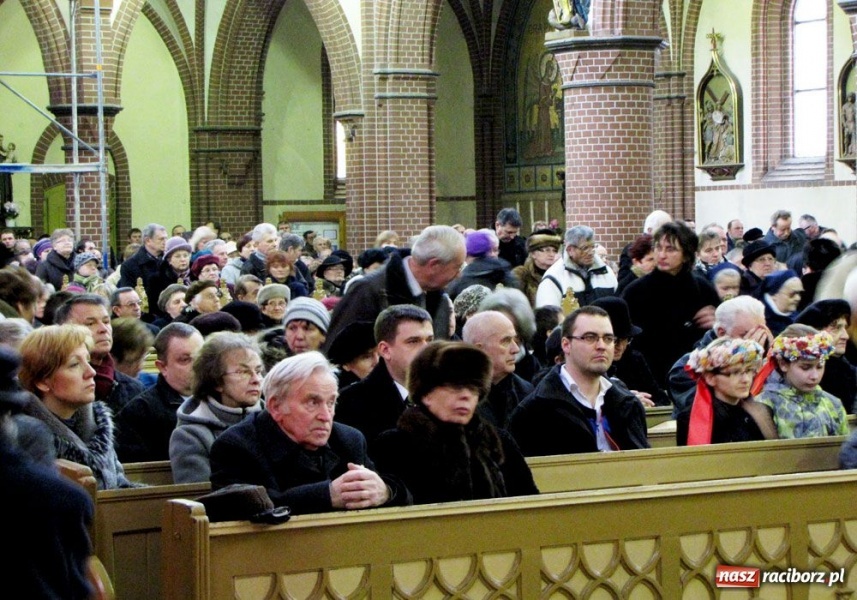 Zdjęcie w galerii na portalu naszraciborz.pl: Racibórz pożegnał śp. A. Malcharczyka wiadomości z regionu