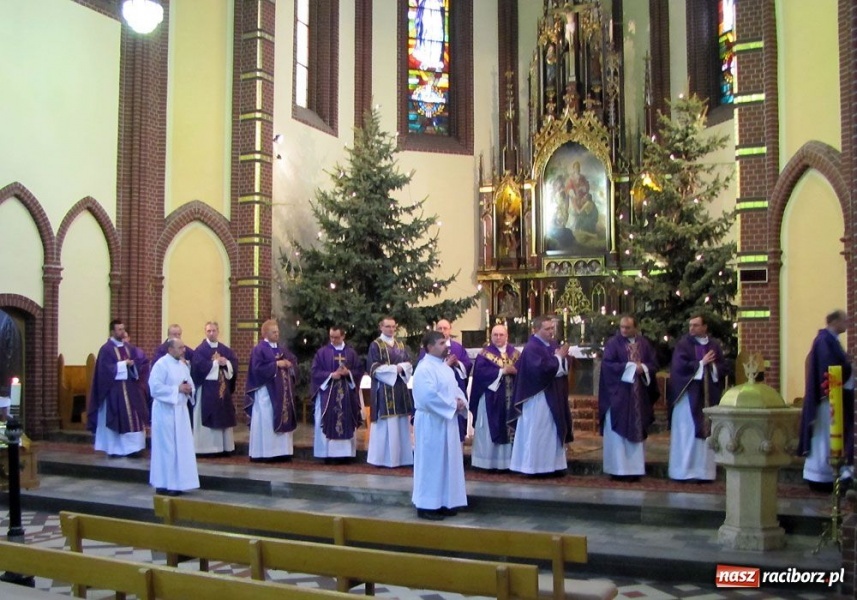 Zdjęcie w galerii na portalu naszraciborz.pl: Racibórz pożegnał śp. A. Malcharczyka wiadomości z regionu