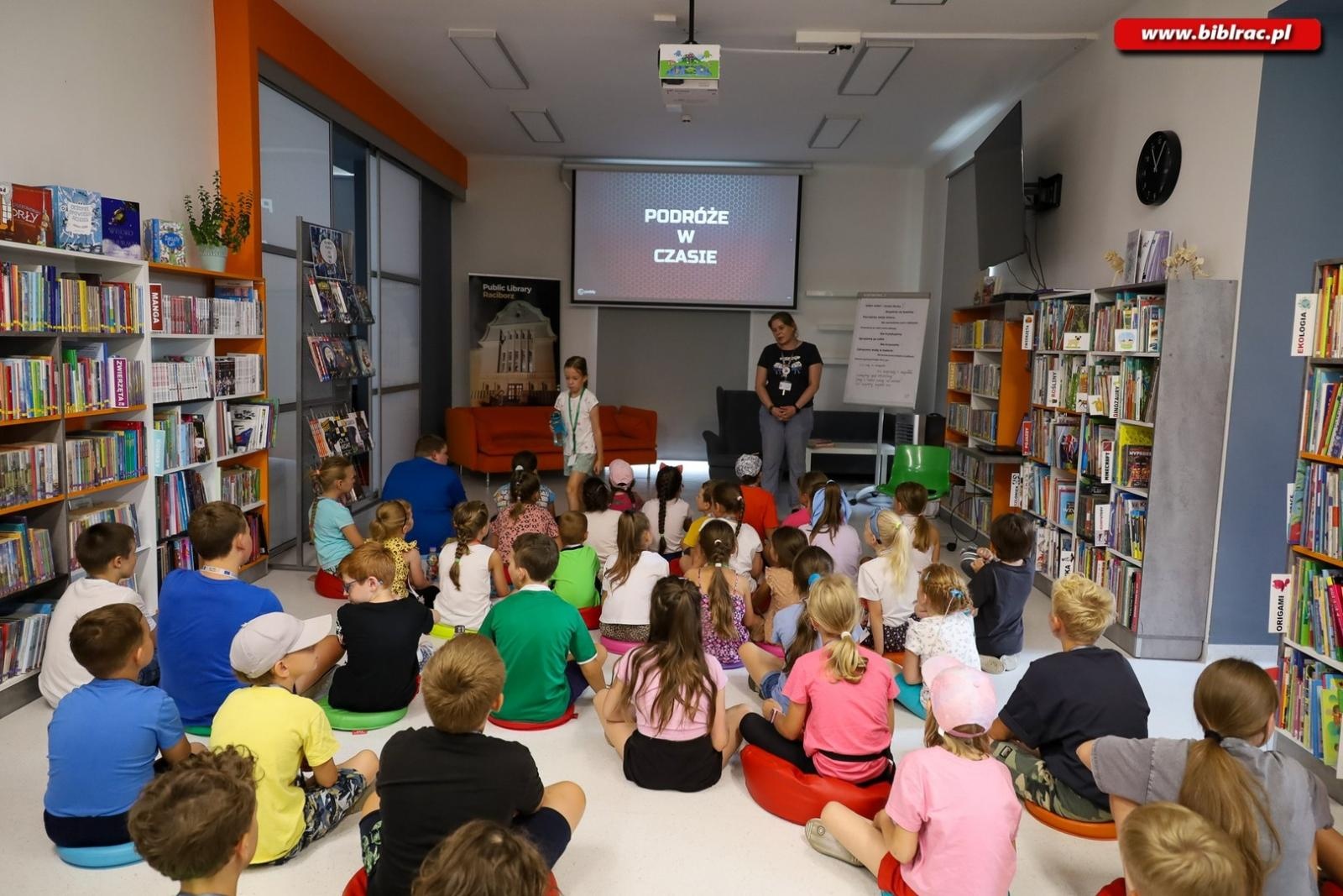 Zdjęcie w galerii na portalu naszraciborz.pl: Tego lata raciborska Biblioteka po raz kolejny zapewnia moc atrakcji dla dzieci i młodzieży! wiadomości z regionu