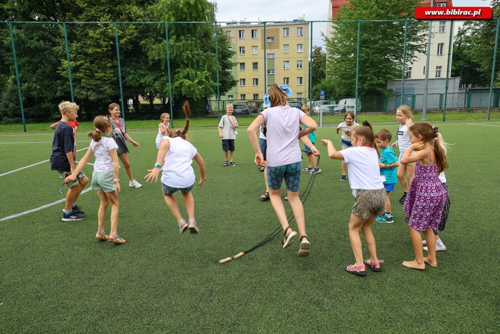 Zdjęcie w galerii na portalu naszraciborz.pl: Tego lata raciborska Biblioteka po raz kolejny zapewnia moc atrakcji dla dzieci i młodzieży! wiadomości z regionu