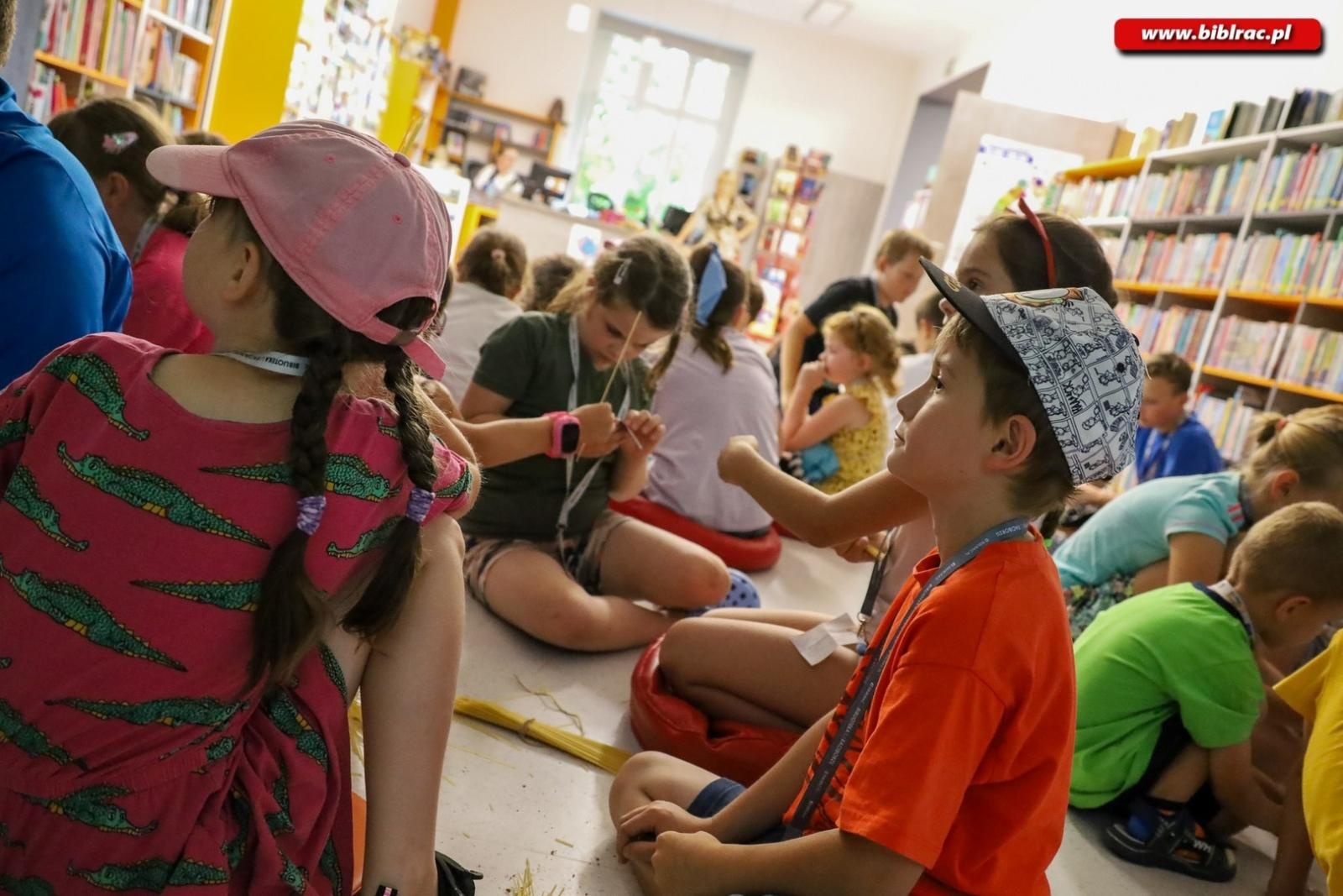Zdjęcie w galerii na portalu naszraciborz.pl: Tego lata raciborska Biblioteka po raz kolejny zapewnia moc atrakcji dla dzieci i młodzieży! wiadomości z regionu