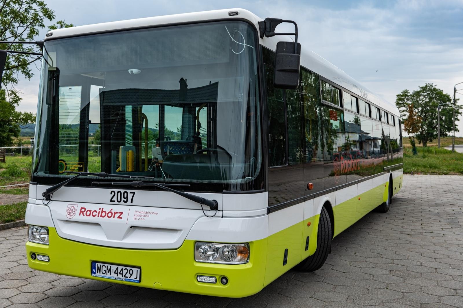Zdjęcie w galerii na portalu naszraciborz.pl: Cztery używane autobusy uzupełniły flotę komunikacji miejskiej w Raciborzu wiadomości z regionu